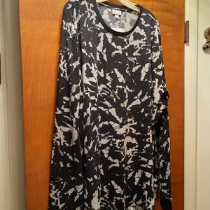 Lularoe Hudson top